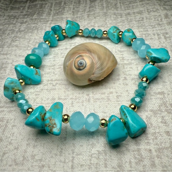 Handmade Jewelry - New Handmade Natural Turquoise & Aqua Gemstone Stretch Bracelet 🌊